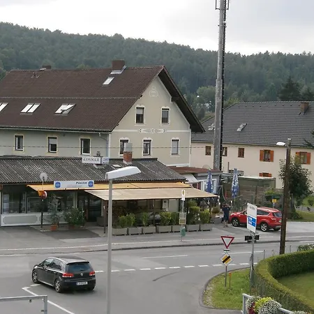 Apartmenthaus Vendégház