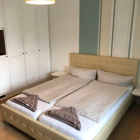 Apartmenthaus Vendégház